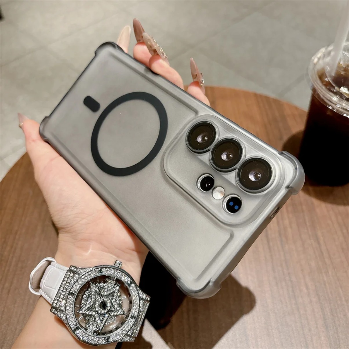 غطاء هاتف مغناطيسي مقاوم للصدم - مراجعة Matte Frosted Case وسعره