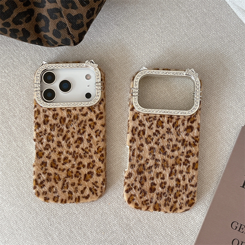 حافظة هاتف فاخرة مرصعة بالألما - مراجعة Phone Cases 13 وسعره