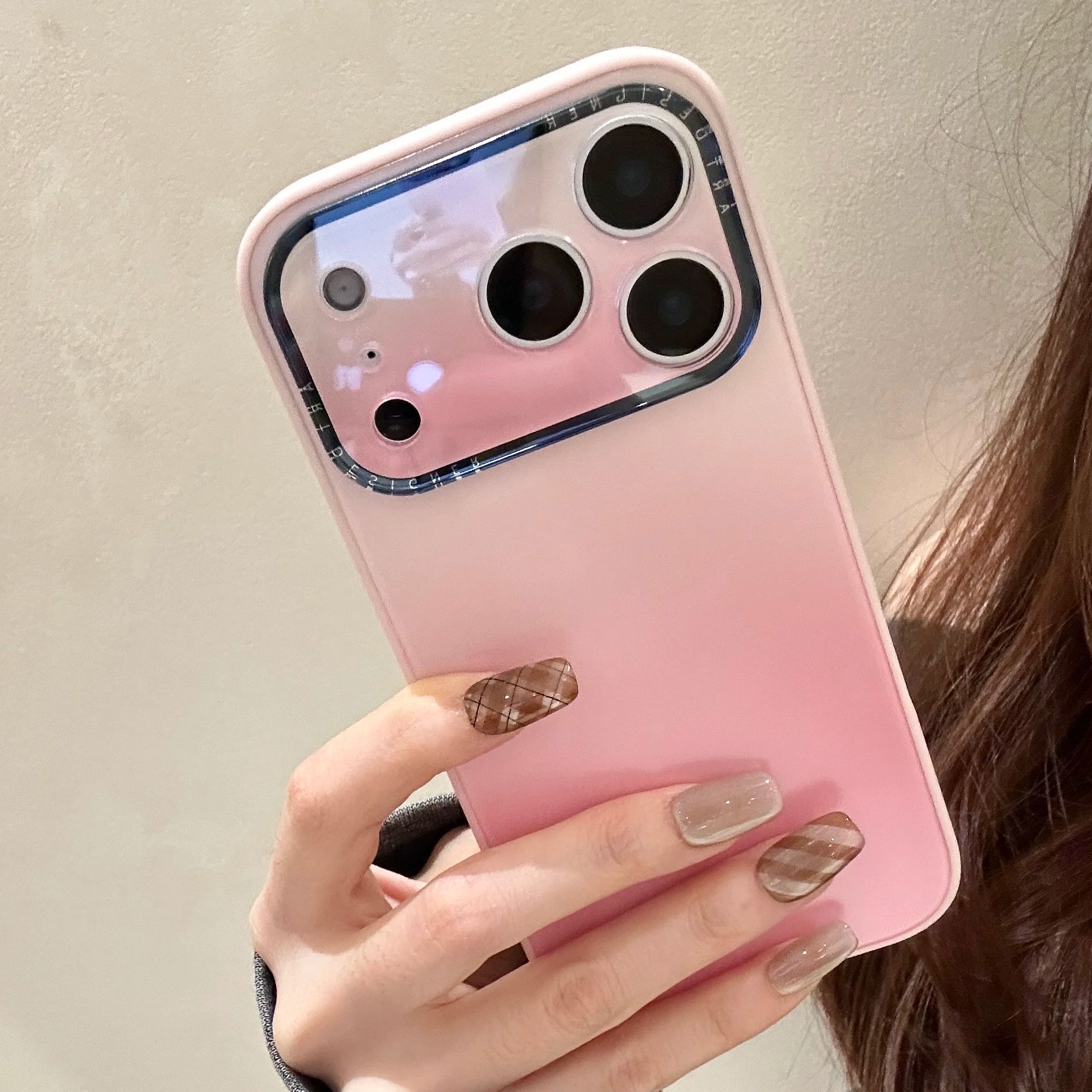حافظة فاخرة كاندي غير لامعة مت - مراجعة Matte Frosted Case وسعره